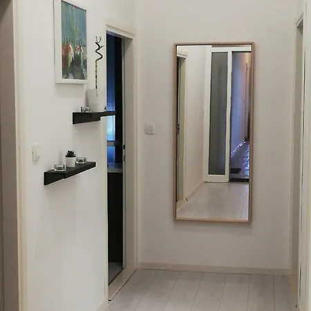 Apartman Dora Apartment *