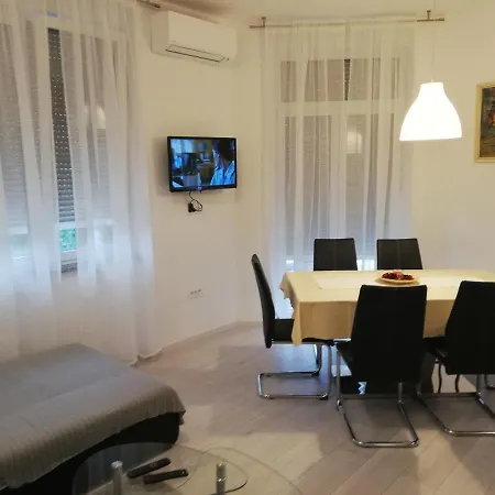 Apartman Dora