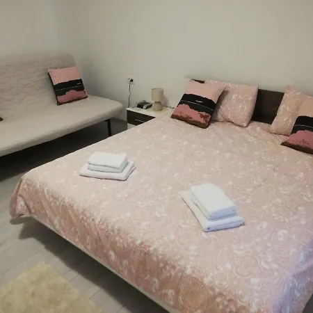 Apartman Dora